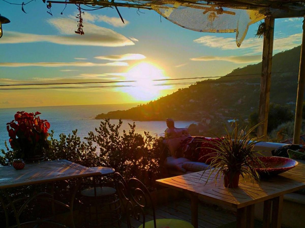 Romantic Casa Lorenzina Affittacamere Ventimiglia Buitenkant foto